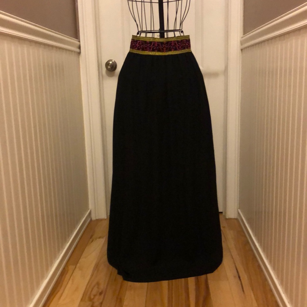 Full length sheer skirt with tapestry waist line